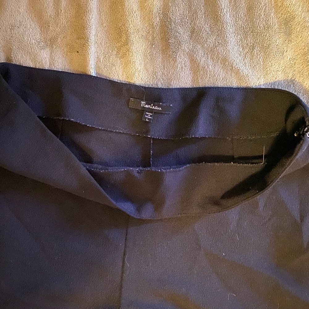 Shorts - Picture 3 of 3